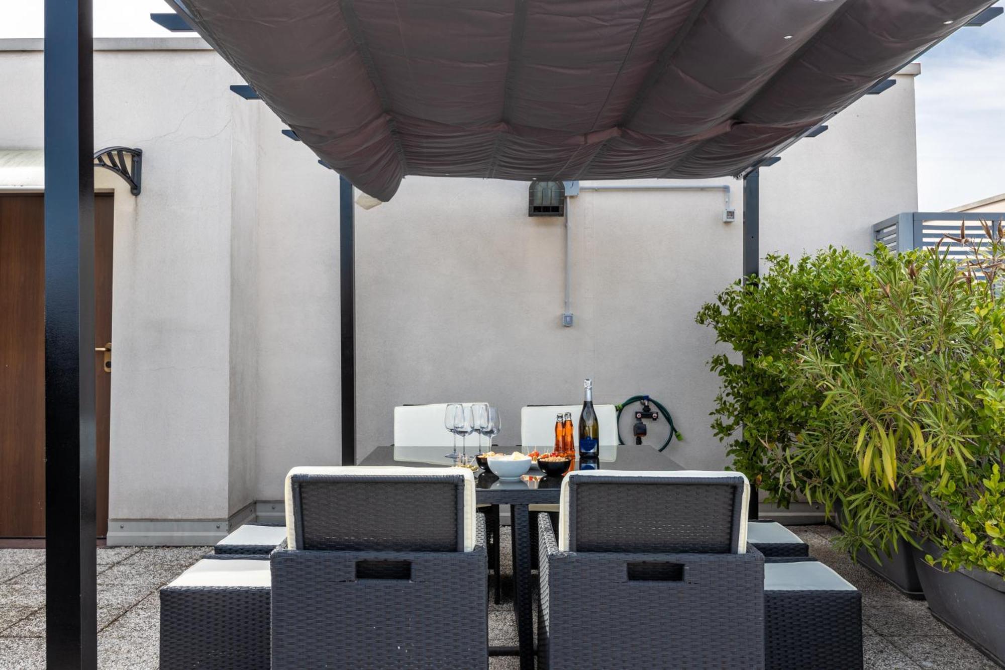 Bocconi'S Nest - Close To Duomo With Terrace Milan Extérieur photo
